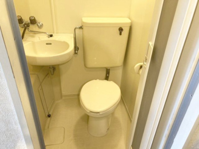 【トイレ】 | 湘南ヒルズ | お掃除のしやすいユニットタイプ※同一仕様・他号室参考写真