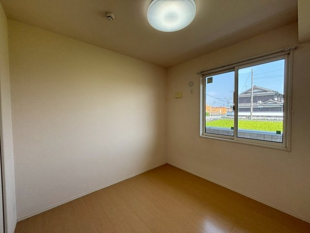 アーバンハイツ川田の洋室