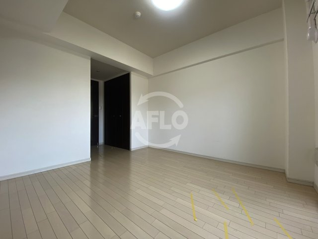 S-RESIDENCE福島Luxeの居間・リビング|S-RESIDENCE福島Luxe（エスレジデンス福島ラグゼ）　洋室