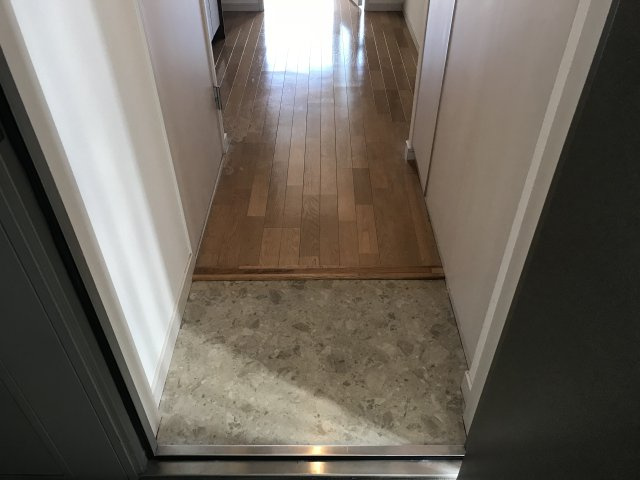 キアーラ御所の玄関