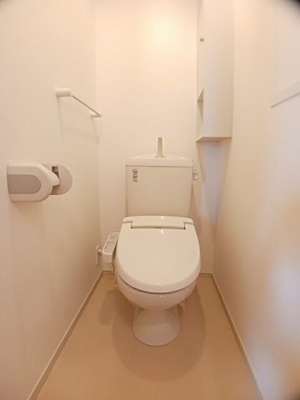 【トイレ】 | プリンセッサＧ | 落ち着いた色調のトイレです