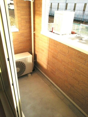 【バルコニー】 | ドミールたかくらⅢ・Ａ | 暖かな日差しのふりそそぐバルコニー