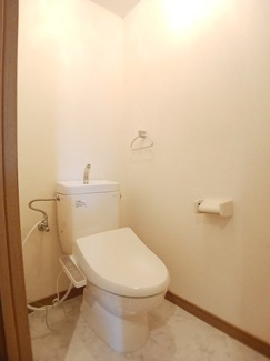 【トイレ】 | エステートＳＵＧＩ　Ⅱ | 落ち着いたトイレです
