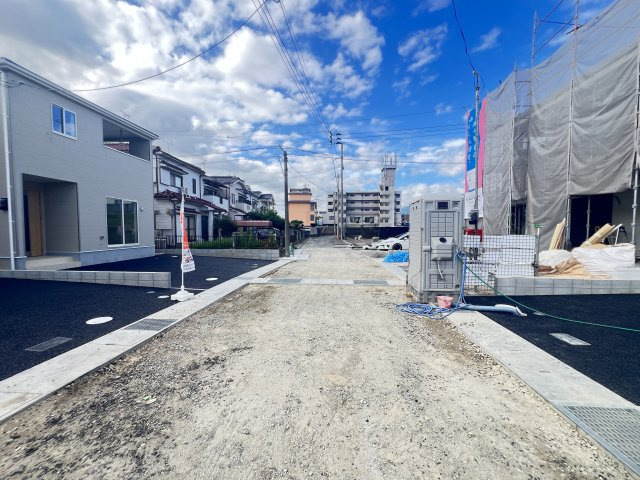 大和高田市市場　第13期　の前面道路含む現地写真