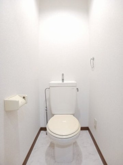 【トイレ】 | アウローラハイツ | シンプルで使いやすいトイレです