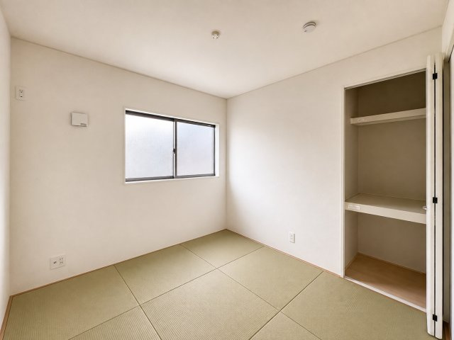 大和高田市市場　第13期の和室|洋和室4.5帖（画像はAIによって作成したものです）