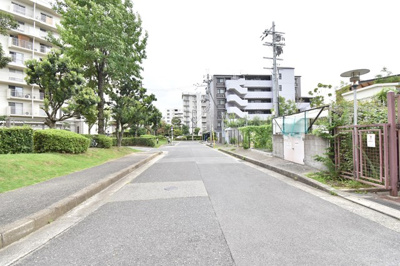 【周辺】 | 緑地公園グランドコーポ | エイブル売買事業部では、箕面市・豊中市・吹田市・池田市・茨木市・高槻市の北摂エリア全域で、物件のご紹介を致しております。北摂エリアにて購入物件をお探しの際は、当社までお問合せ下さいませ。
