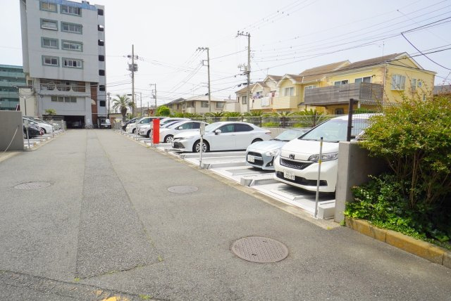 ◎茅ヶ崎市緑が浜　ライオンズガーデン湘南緑が浜の駐車場|敷地内駐車場スペース◇◇