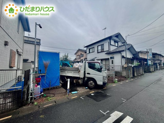 北本市中丸2丁目82番　新築戸建　ハートフル01の前面道路含む現地写真|9/7撮影