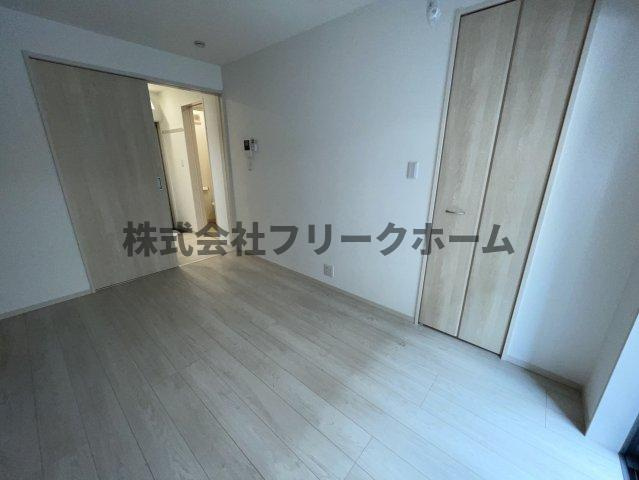 小金井市緑町５丁目のアパートの寝室