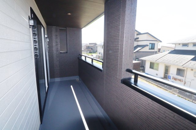 郡山市東原１丁目　　　２号棟　　　富田東小学校、富田中学区のバルコニー