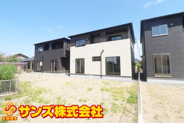 郡山市東原１丁目　　　２号棟　　　富田東小学校、富田中学区の外観|南東側から見た区画全体♪
