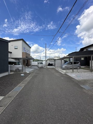 中古住宅　西仙房の前面道路含む現地写真