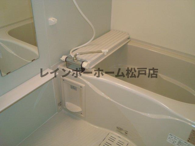 【仲介手数料：50％OFF】対象物件！の浴室