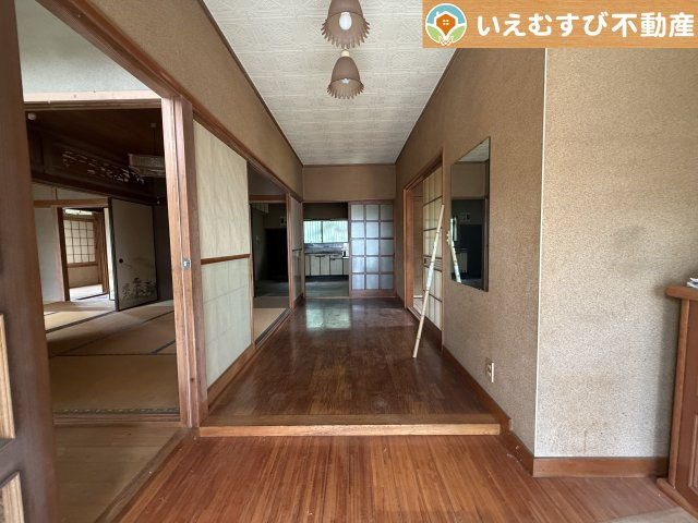 熊谷市押切　中古戸建の玄関