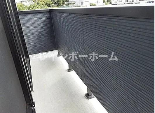 アムール　イルのバルコニー