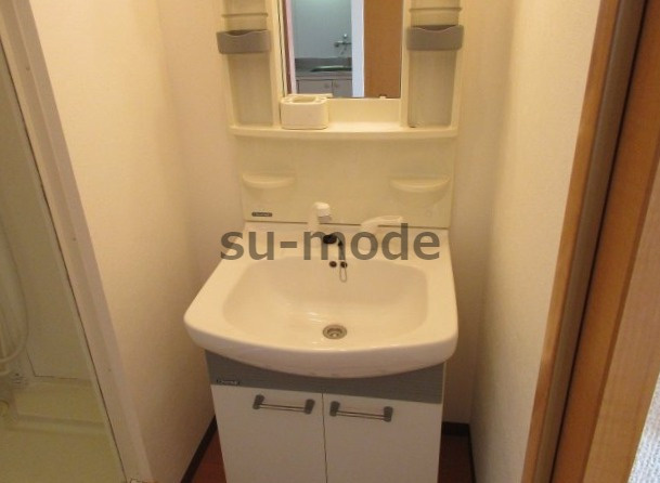 清和幸マンションA棟の洗面所