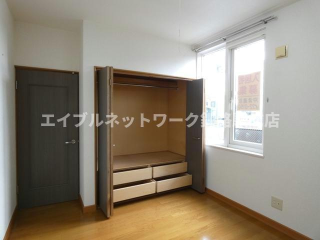 釧路市新栄町のアパートの収納