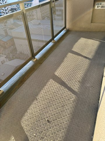 シャトー三愛のバルコニー