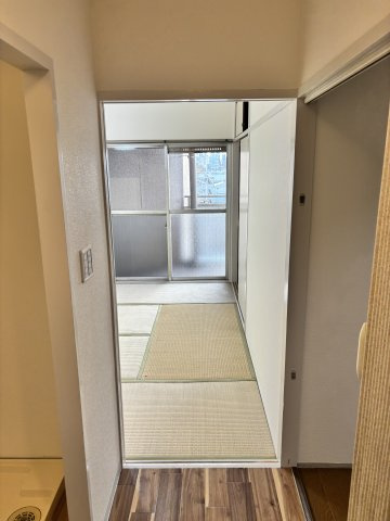 シャトー三愛の和室