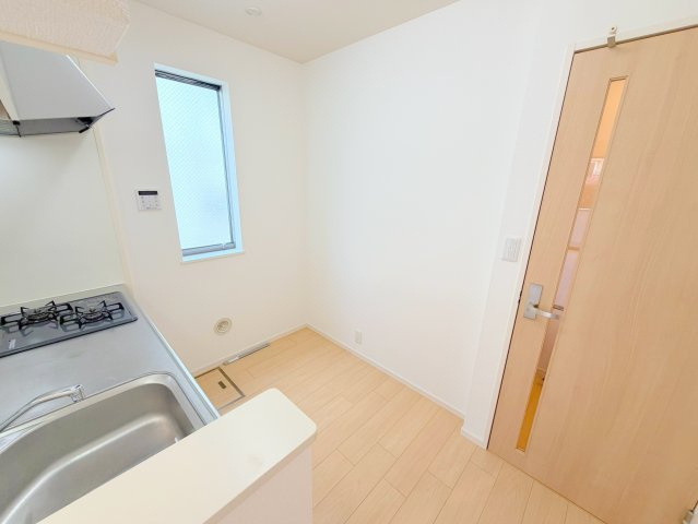 Maison　Lumiereのキッチン|★キッチンスペースにも窓があります★