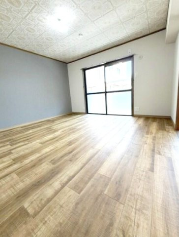 熊本市中央区萩原町の賃貸マンションの内装|リビング