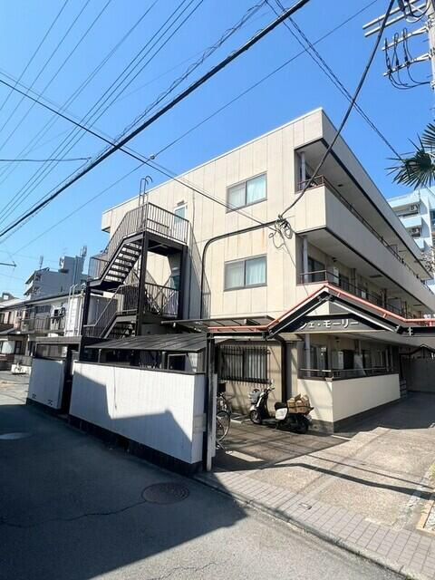 シェ・モーリーの外観