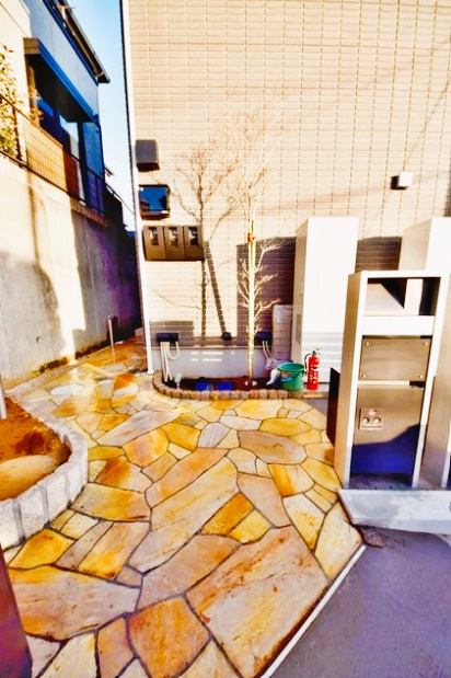 AZALEAのエントランス