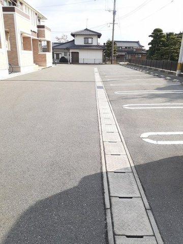 Ｅ．ＳエレガンシアⅡの駐車場