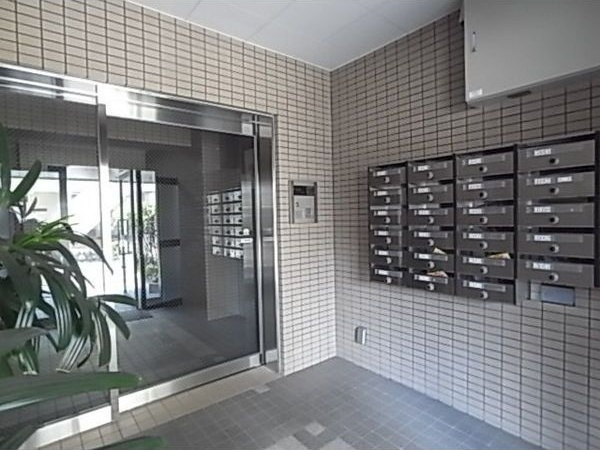 ビハーラ白壁のロビー