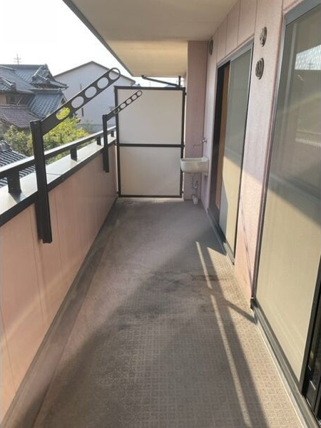 NEOのバルコニー