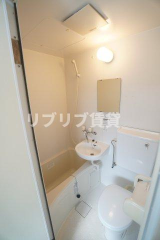 川上ビルの浴室
