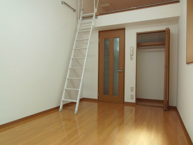アテネコート田端の寝室|6帖以上あるお部屋です！