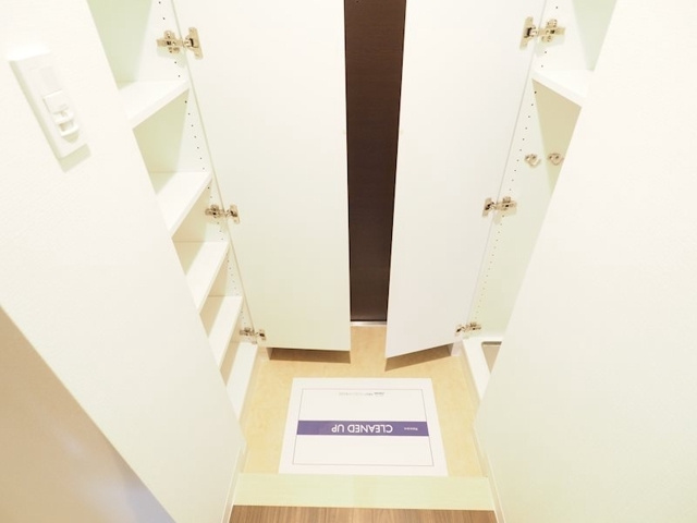新品家具付きマンション東中延6(KaGood東京)の玄関