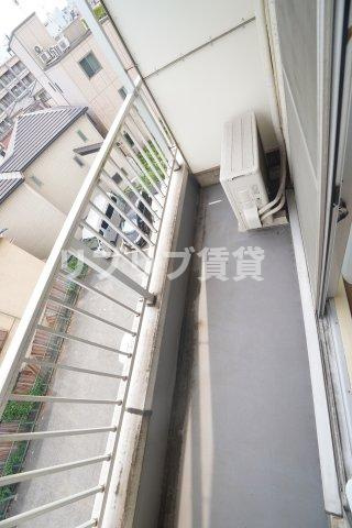 川上ビルのバルコニー