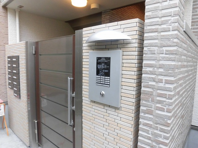 大阪市東淀川区淡路５丁目のアパート