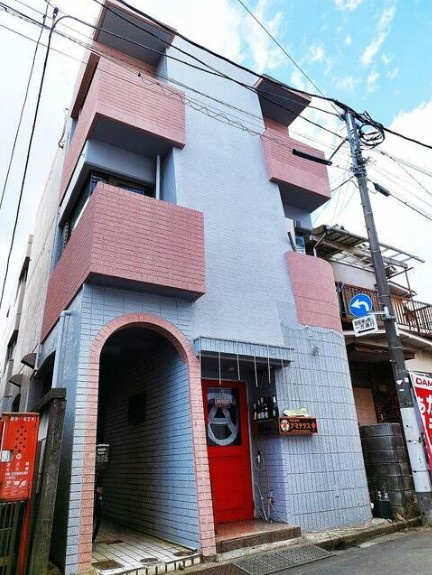 エンゼルハイム寿のエントランス