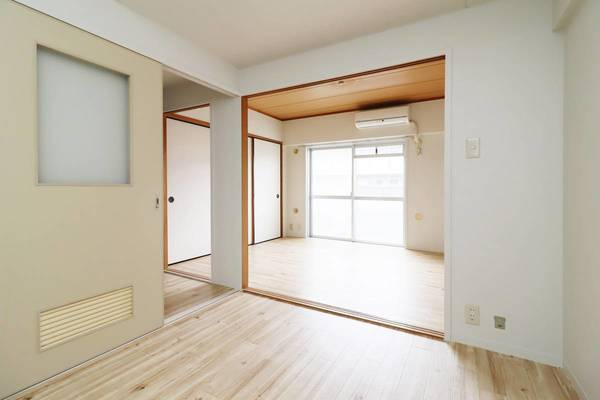 ビレッジハウス山崎3号棟の居間・リビング|ビレッジハウスの同一物件・同一タイプの間取りの写真です
