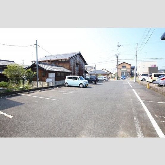 【駐車場】 | ジョーカンサニーガーデン | 駐車場の様子です
