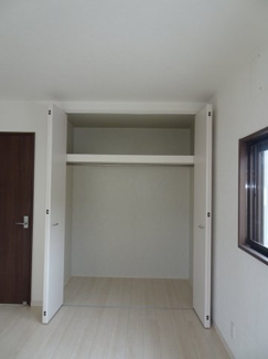 【収納】 | 川西市緑台1丁目9の4　中古一戸建て