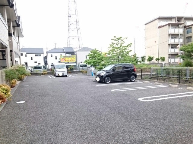 サンハイムの駐車場