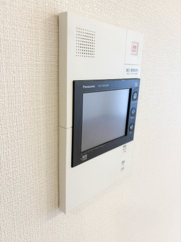 コスモ元浅草の防犯設備|コスモ元浅草：ＴＶモニター付きインターホンが付いています！