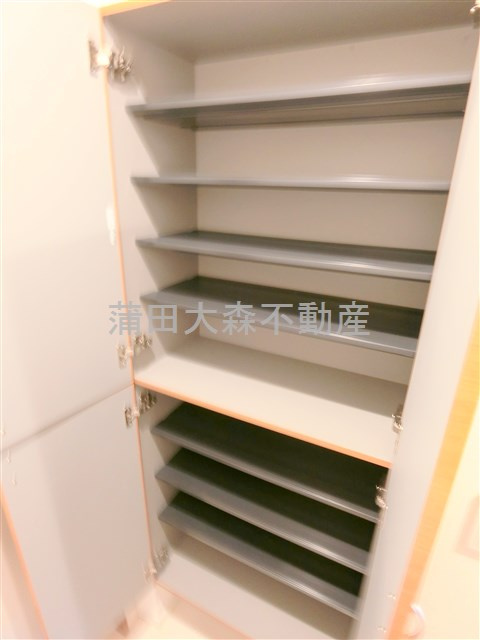 ソサエティ池上の収納|玄関収納