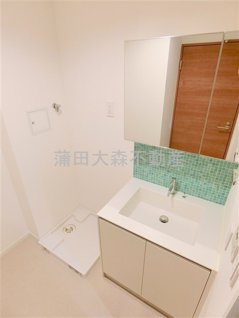 ソサエティ池上の洗面所|独立洗面台　室内洗濯機置き場　洗面脱衣所