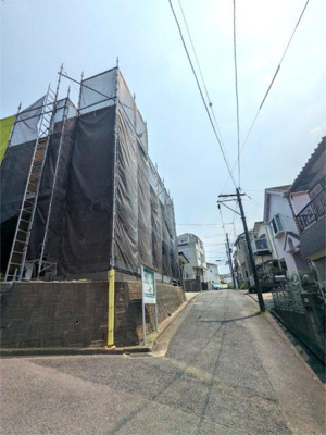  | 二方向が道路に面しているため…