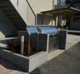 アムール　奈良町のエントランス