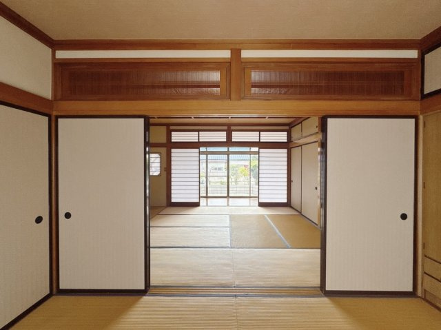 【中古戸建】桐生市新里町新川の和室|■和室｜「続き間の和室」は、戸を開ければ大空間、閉じれば個室として活用できるのでお子様の遊び場や客間としても便利です♪