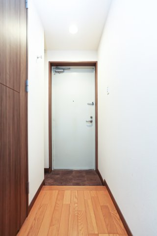 サヴォイグランデウォーターサイド　7階の玄関|別号室のものです。現状優先になります。