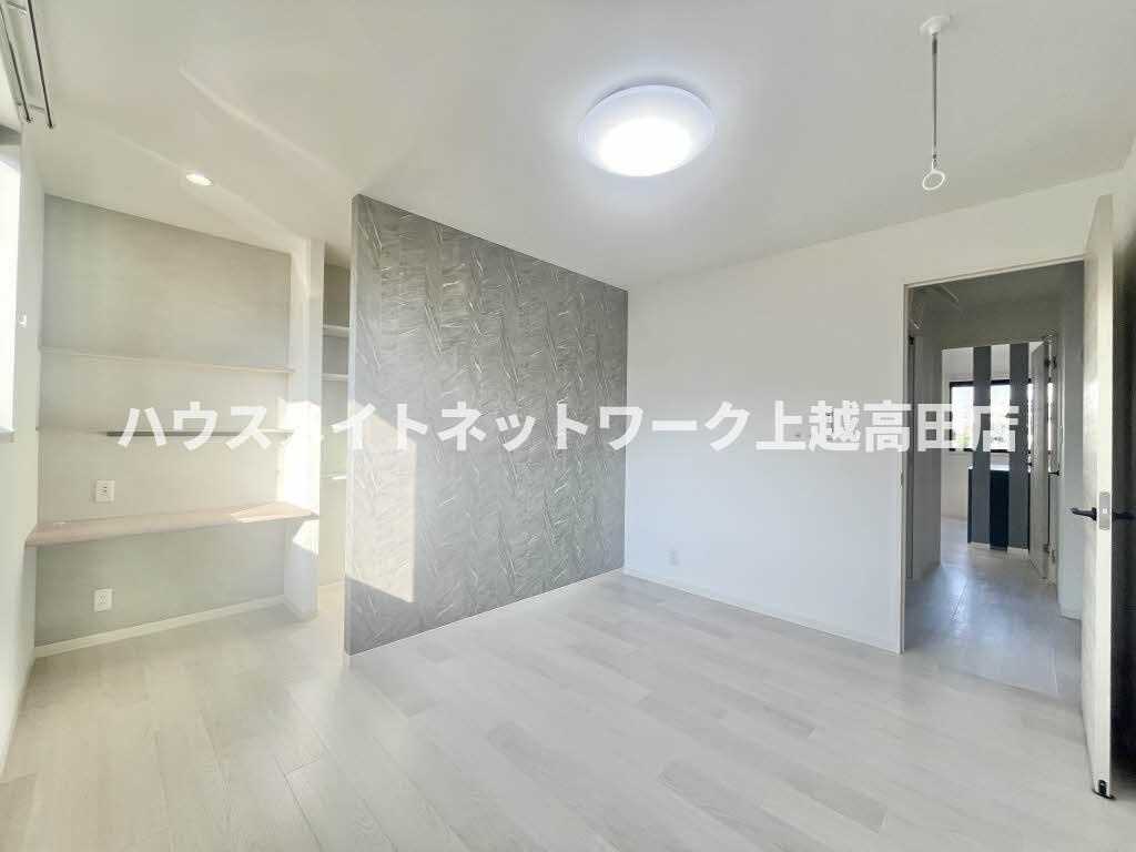 サンパークの内装|洋室6.9帖