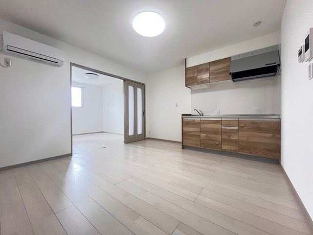 ブラン蒲町の居間・リビング